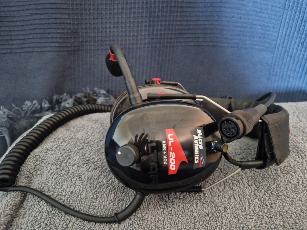 ULM TECHNOLOGIE - headset